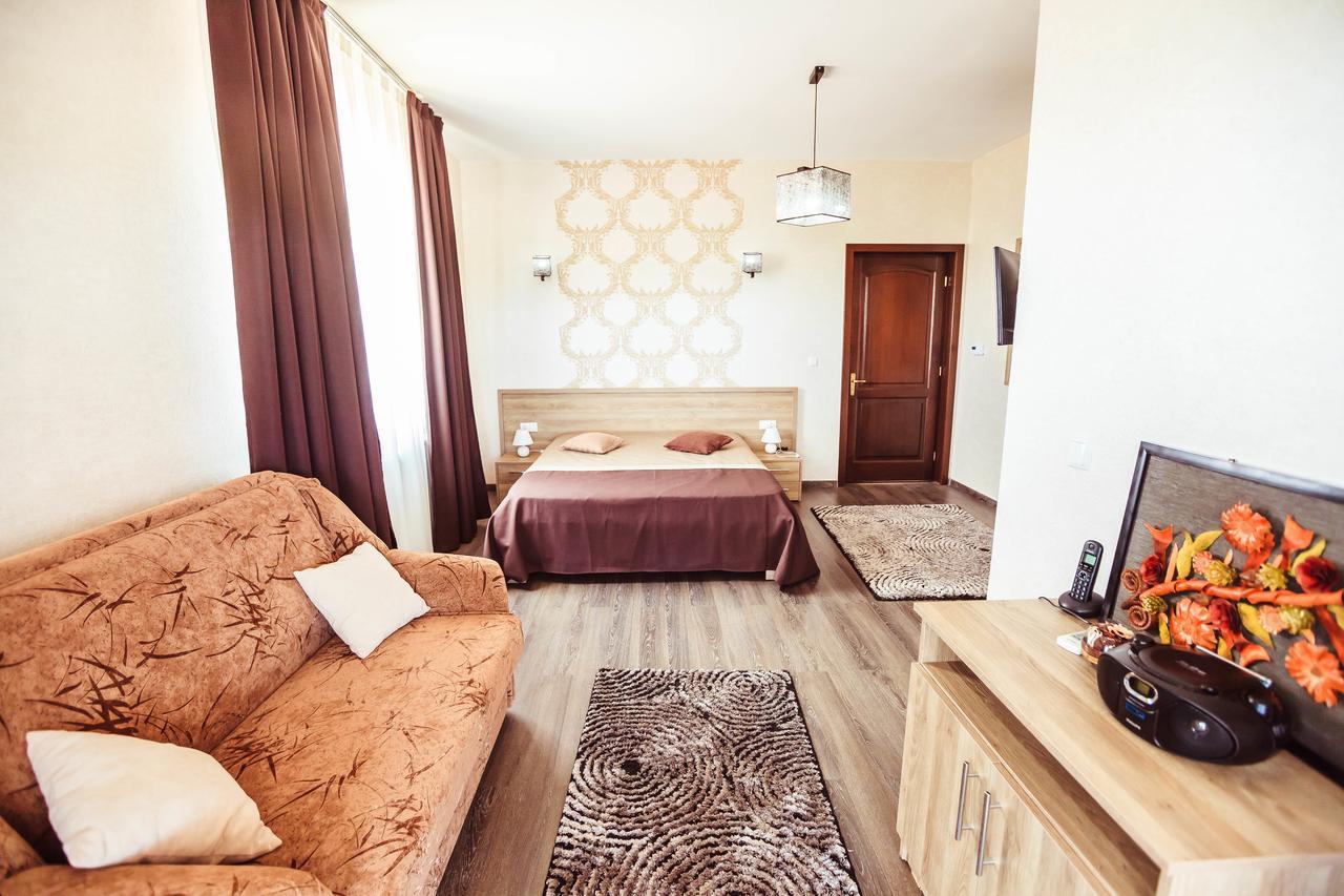 Pensiunea Luminita Târgu Jiu Esterno foto